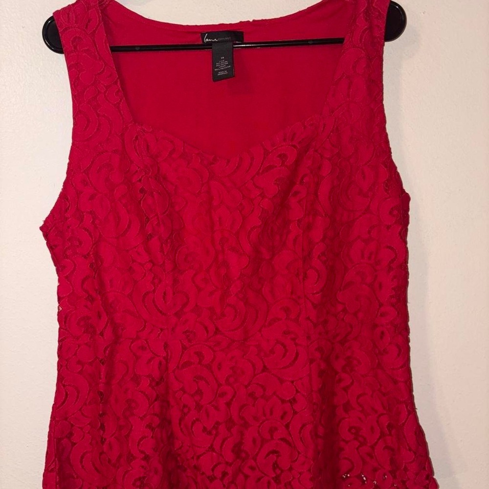 Lane Bryant red lace tank top with floral embroidery, size 14 - Picture 2 of 8